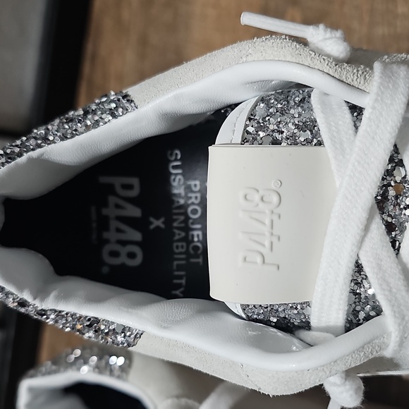 P448 White and Glitter Silver Sneakers Size 38 New - Picture 5 of 13